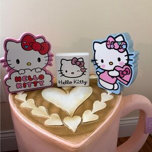 2 Wooden Hello Kitty Valentine’s Day Table or Wall Decor & 1 Ceramic Table Decor